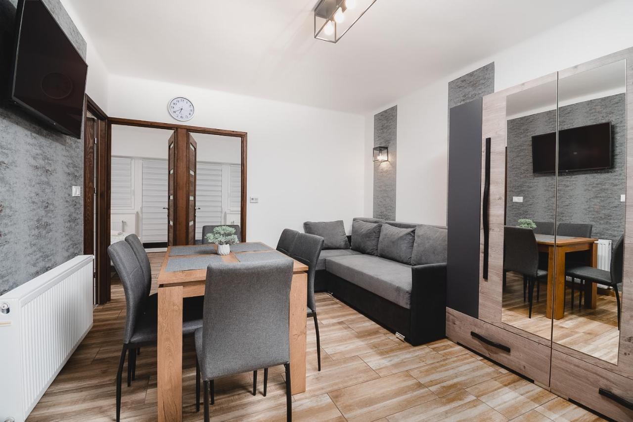 Reborn Lux Apartments Гайдусобосло Екстер'єр фото